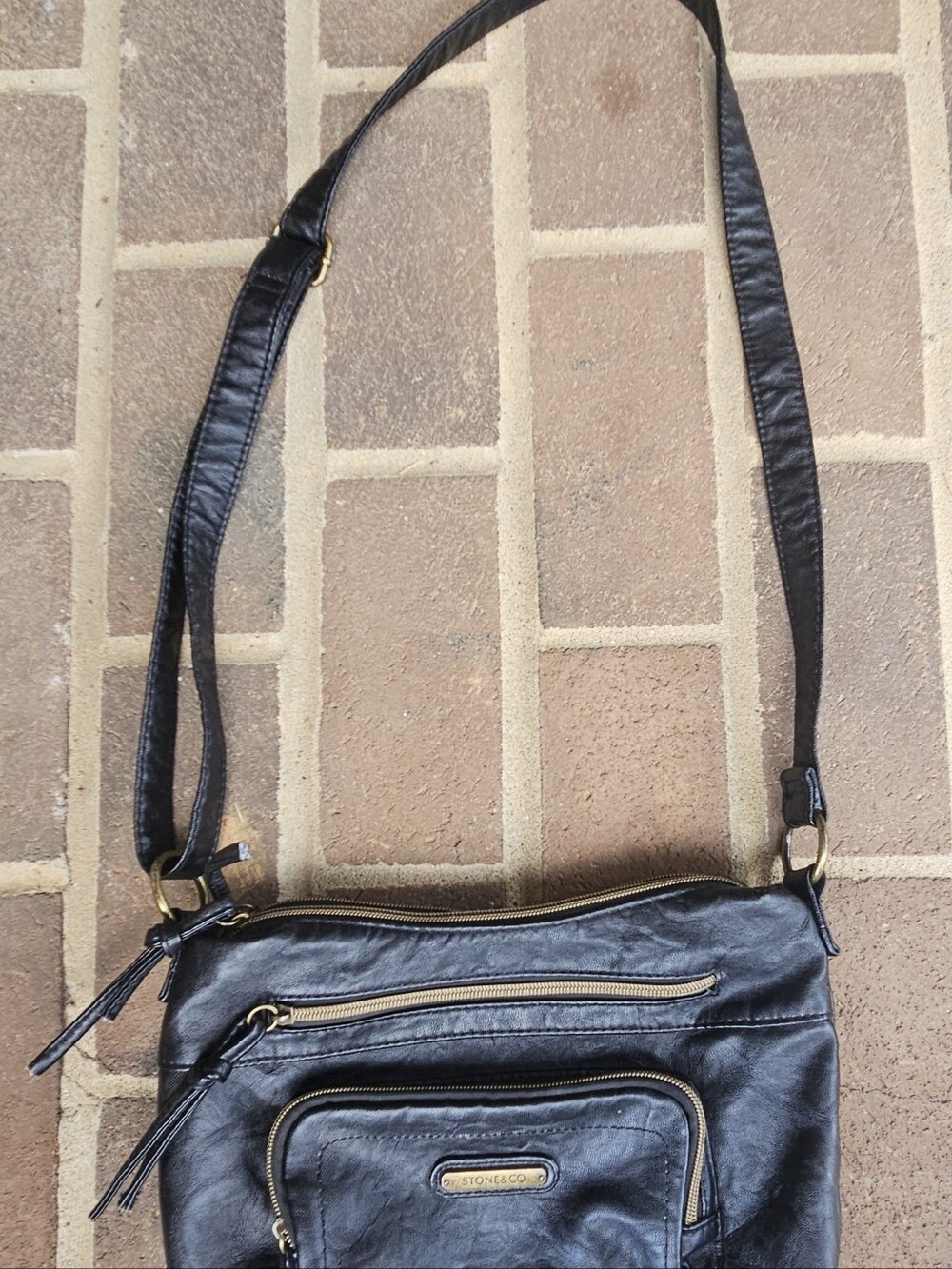 Stone & Co Black Shoulder Bag Crossbody Purse Multi Pocket Adjustable Strap